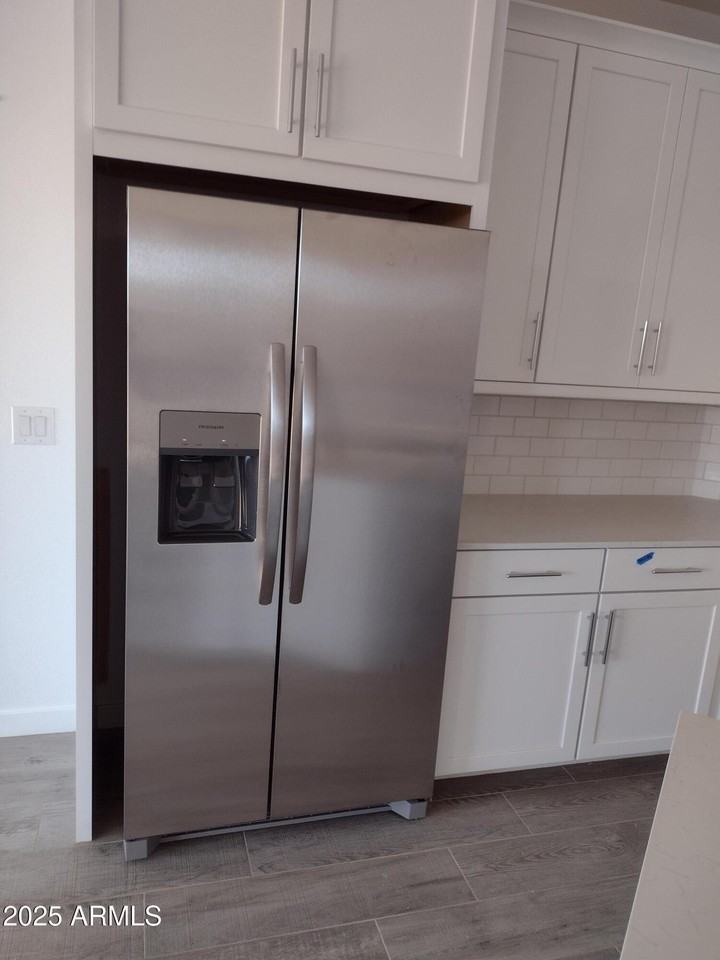 1536 W Corral Rd - Photo 4 of 16