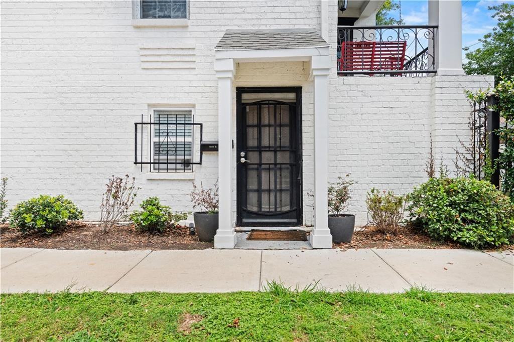 7600 Burthe St ##B - Photo 2 of 14