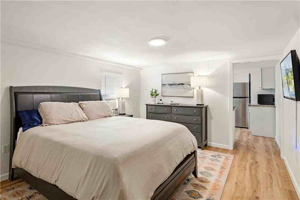 7600 Burthe St ##B - Photo 5 of 14