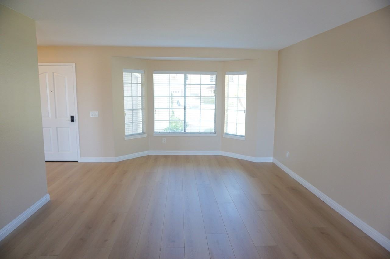 19584 Shadow Glen Cir - Photo 5 of 50
