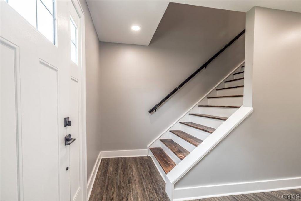 151 Smokey Hollow Rd - Photo 3 of 49