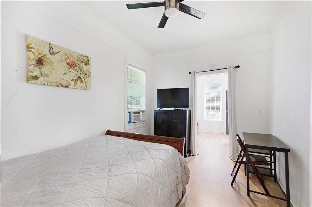 7602 Burthe St - Photo 6 of 16