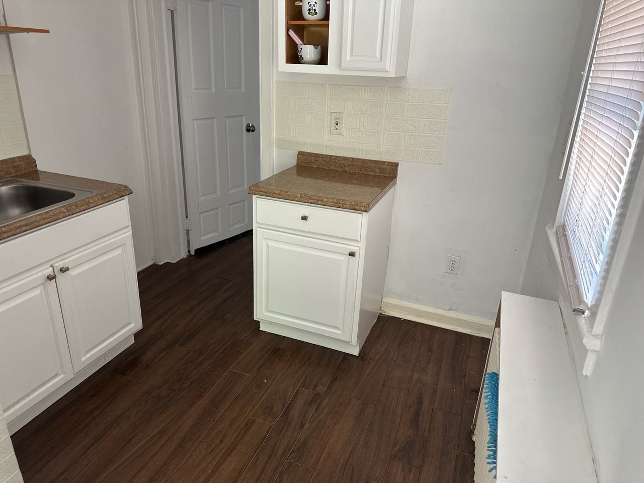 95 Washington Ave - Photo 4 of 9