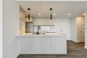 featured image of 12065 Rue de Blois