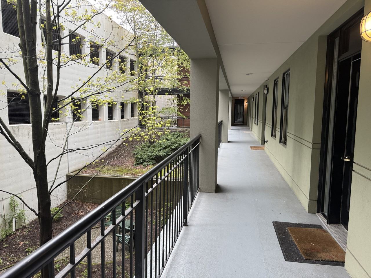 40 College St #204 - Photo 3 of 13