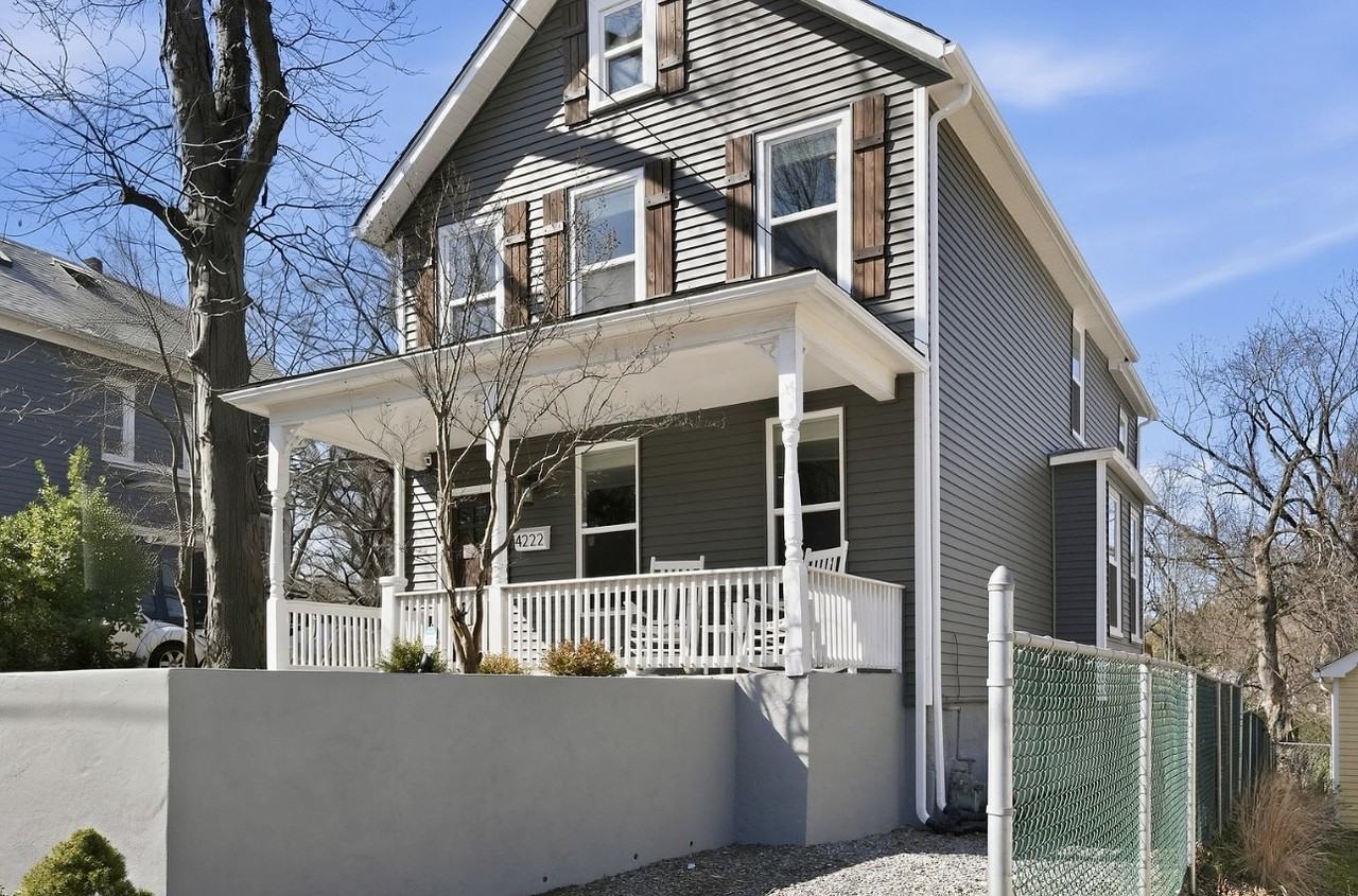 4222 34th St - Photo 4 of 39