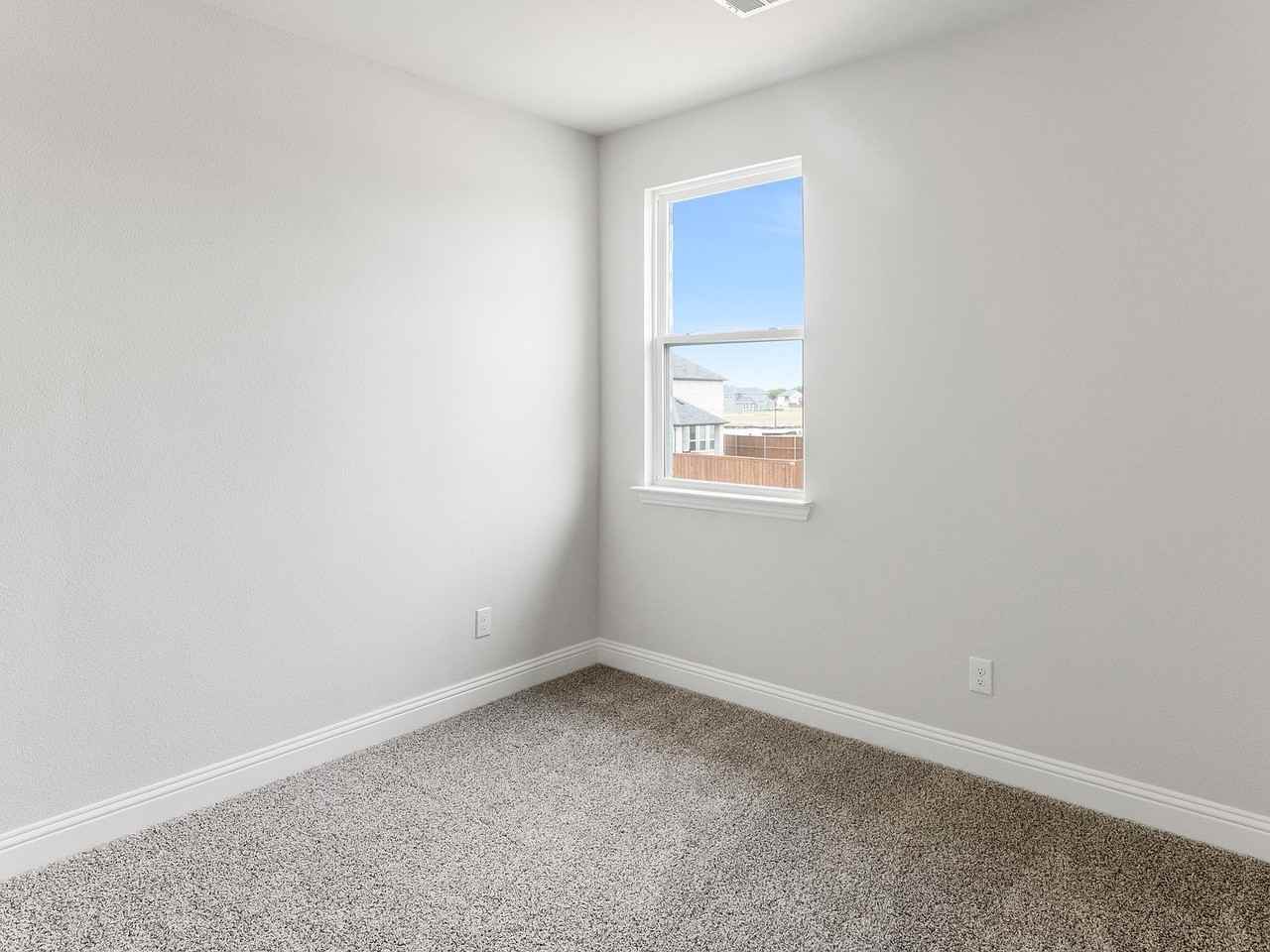 427 Magellan Rd - Photo 6 of 26
