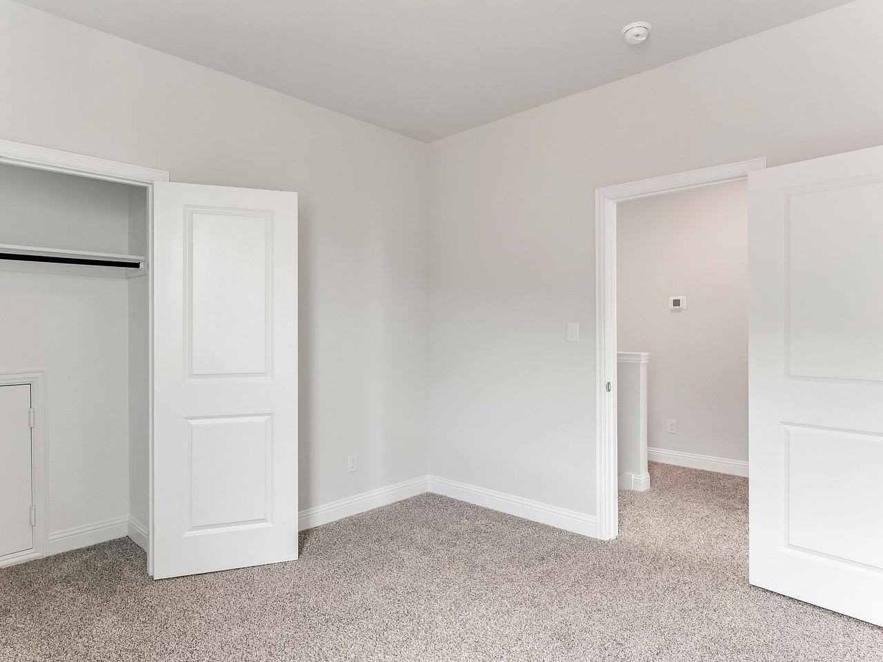 427 Magellan Rd - Photo 7 of 26