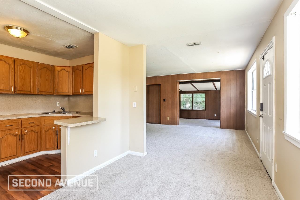 6815 Bambi Ln - Photo 3 of 16