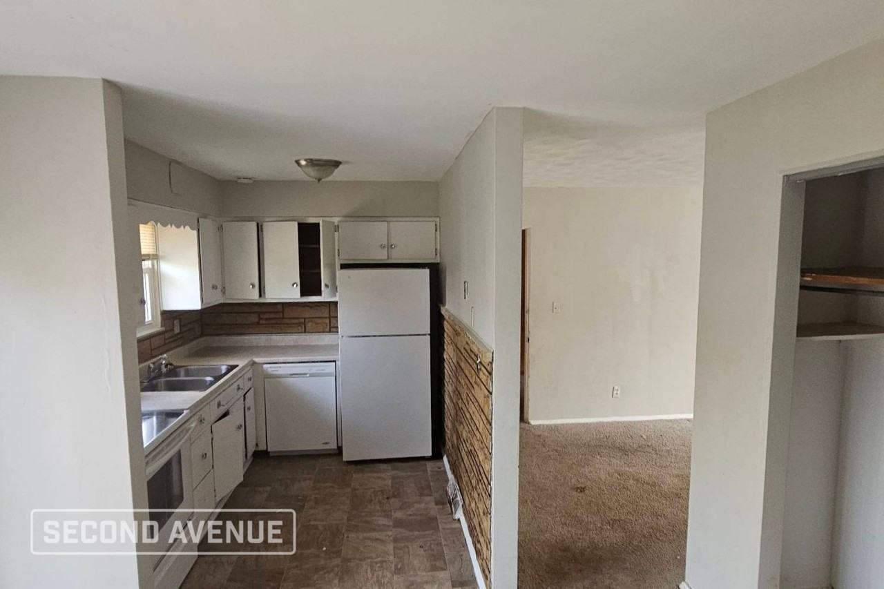 1 Rosehaven Dr - Photo 5 of 18