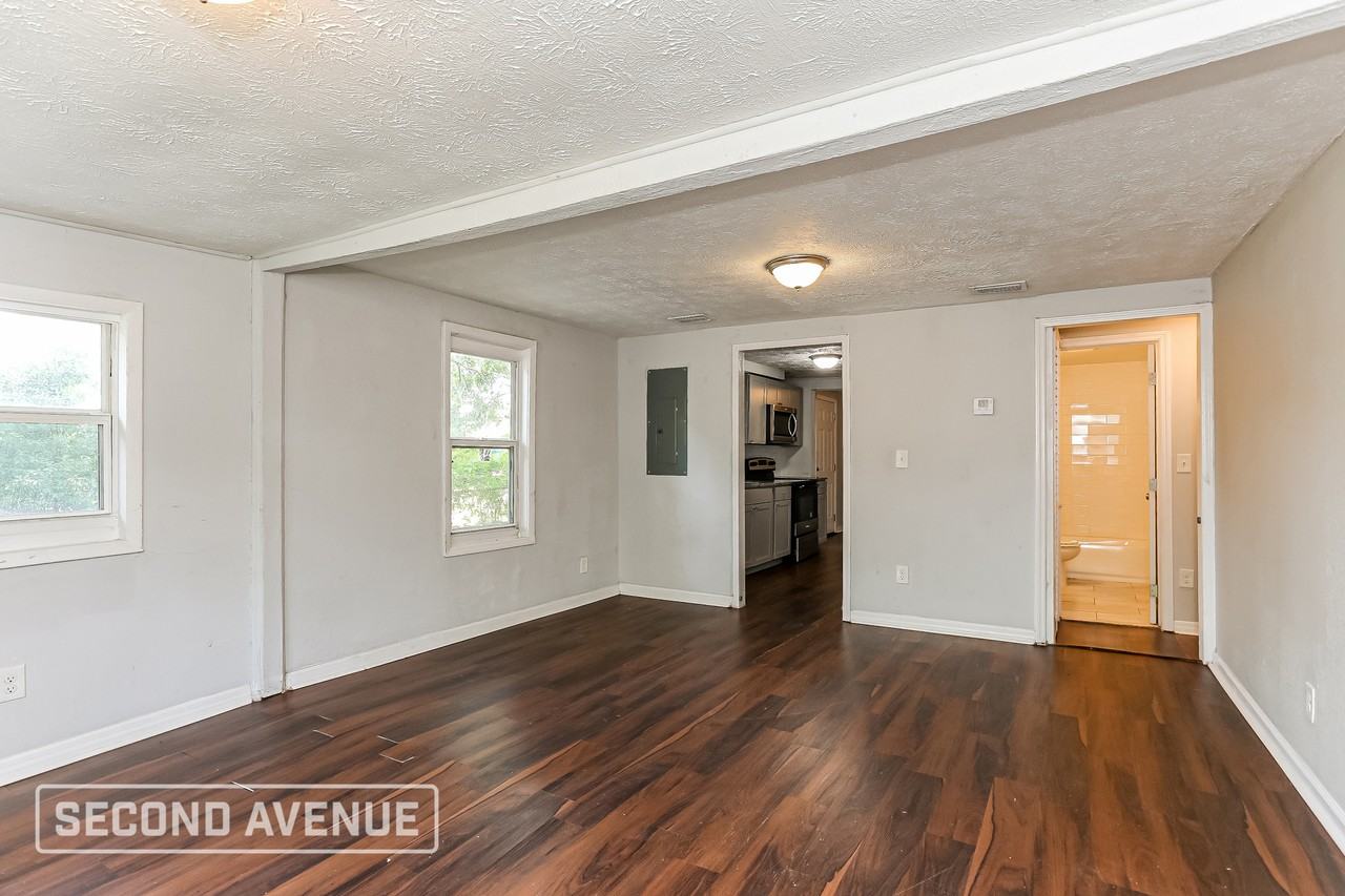 2939 W 6th St - Photo 6 of 16