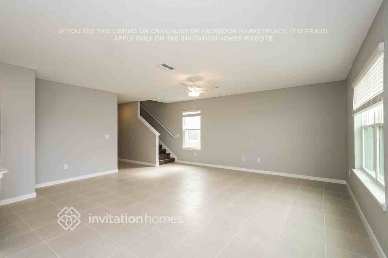 3537 Hornbeam Rd - Photo 3 of 25