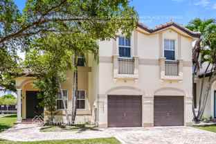 11043 Nw 48th Ln - Photo 1 of 1