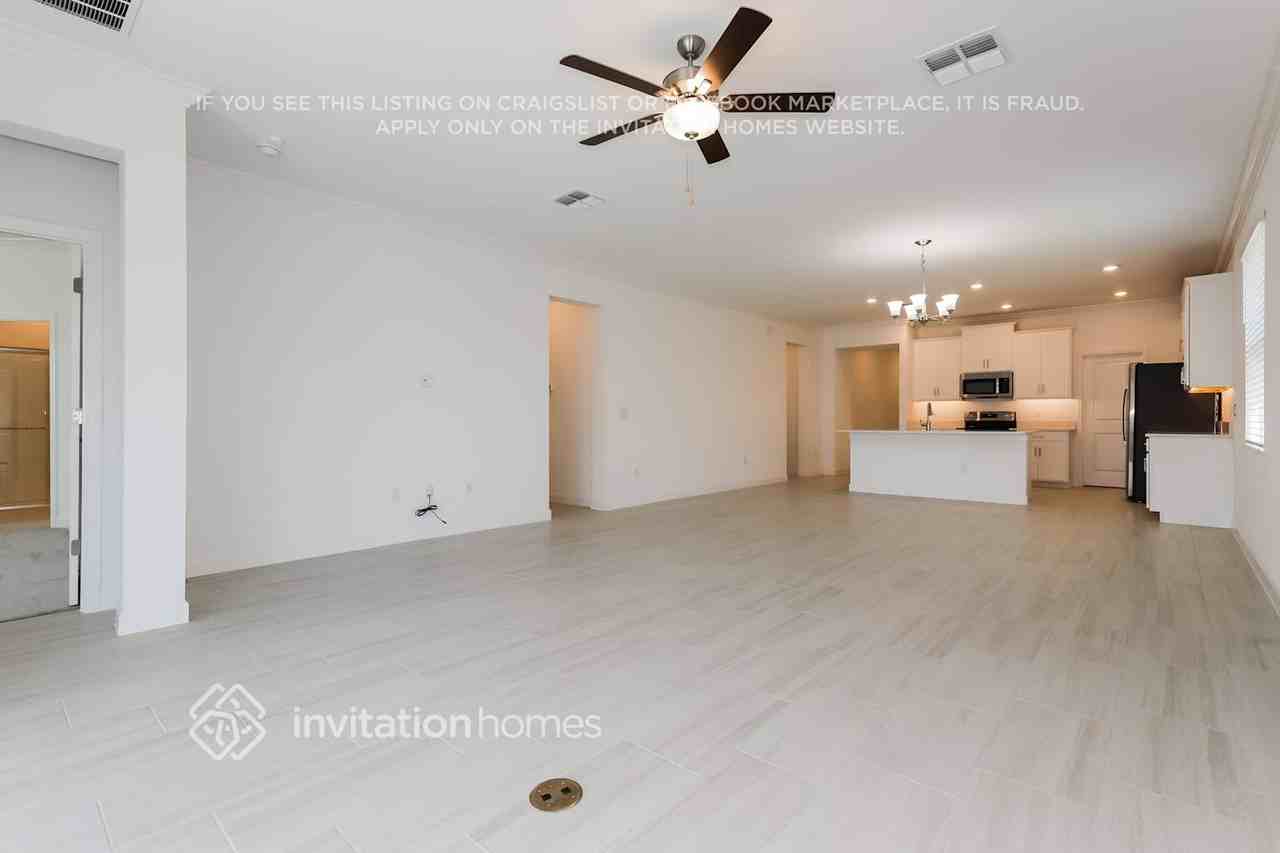 14117 17th Ct E - Photo 4 of 19