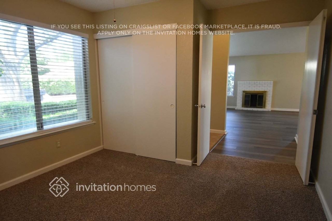 9905 Country Oak Ct - Photo 7 of 19