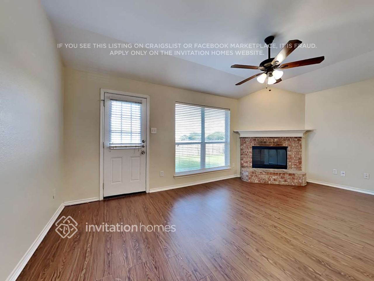 950 Heather St - Photo 4 of 19