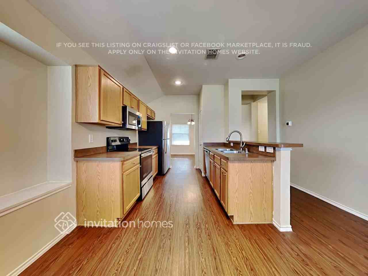 950 Heather St - Photo 7 of 19