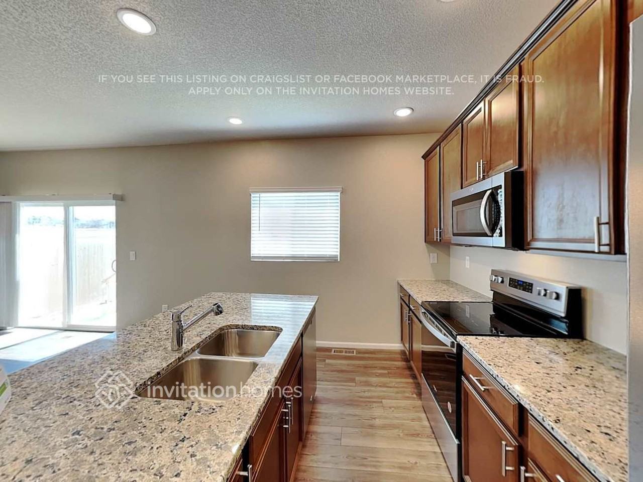 11431 Sanderling St - Photo 6 of 16