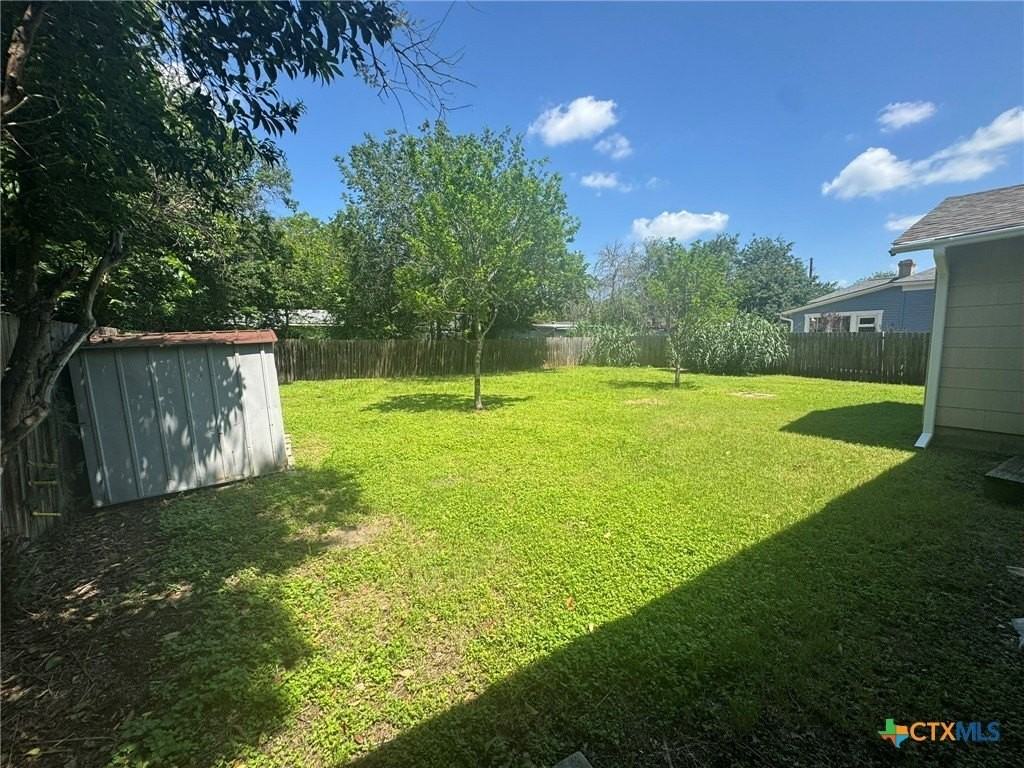 809 Leissner St - Photo 7 of 7