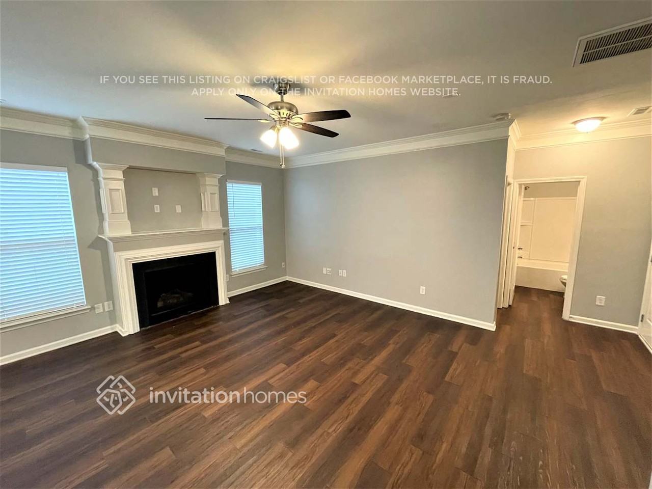 1631 Eastway Dr - Photo 2 of 17