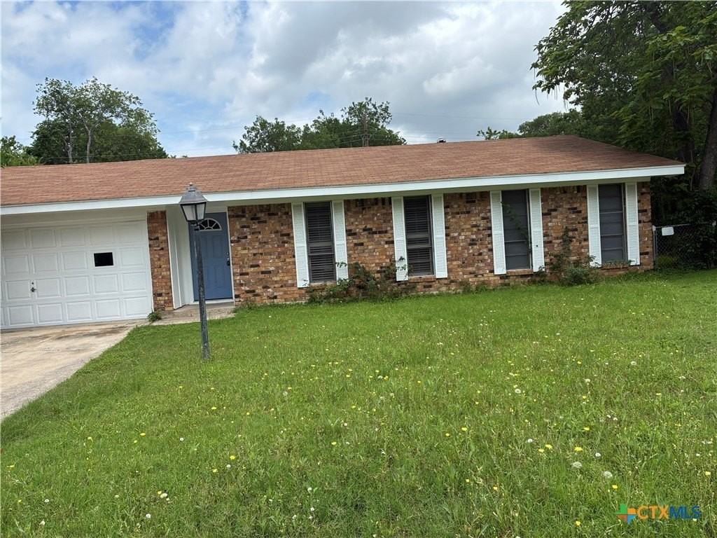 3906 Mariam Rd - Photo 2 of 8