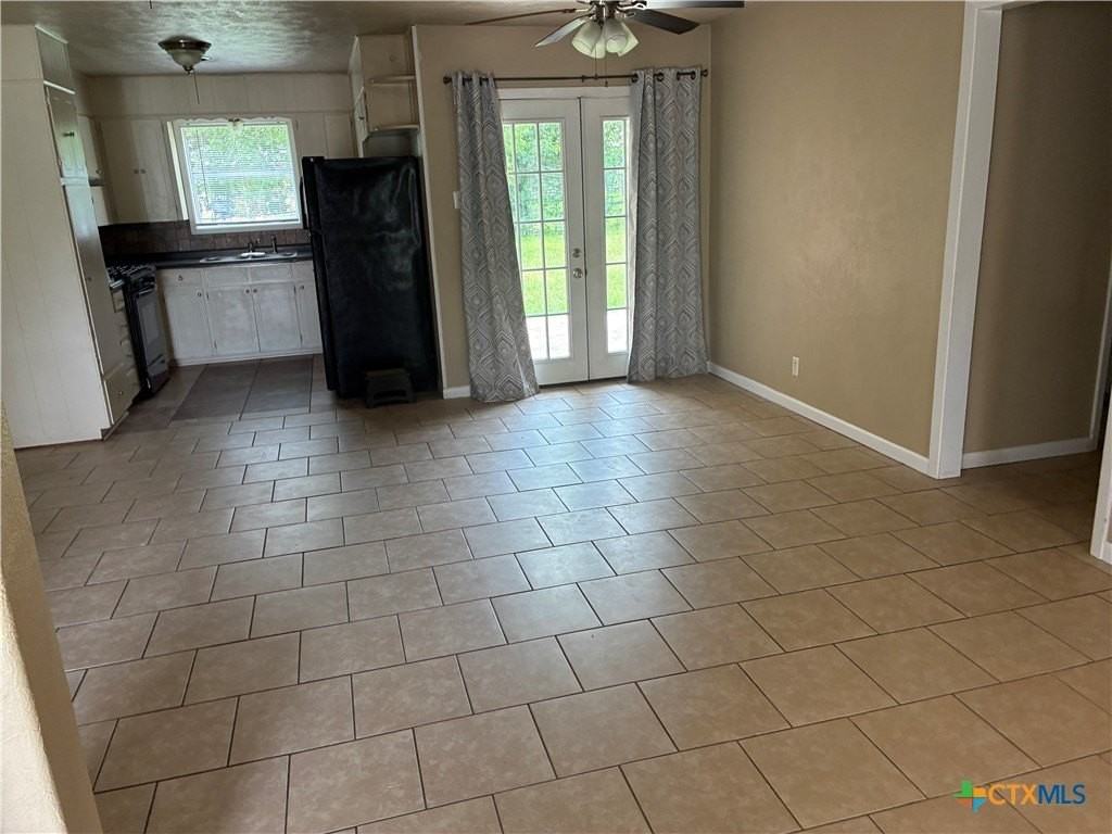3906 Mariam Rd - Photo 7 of 8