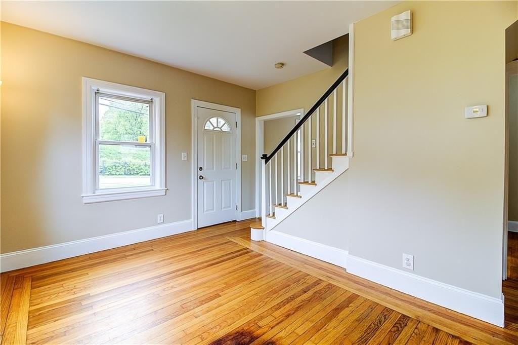 614 River Ave - Photo 7 of 29