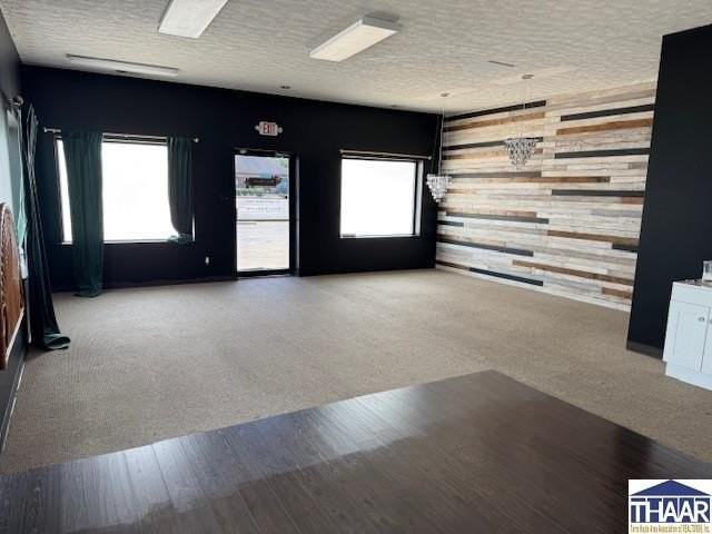 688 E Springhill Dr - Photo 5 of 15