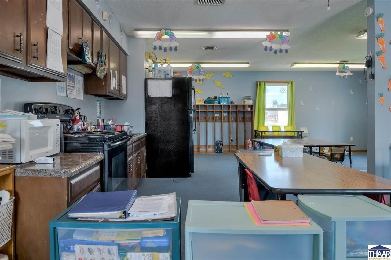 623 W National Ave - Photo 3 of 23