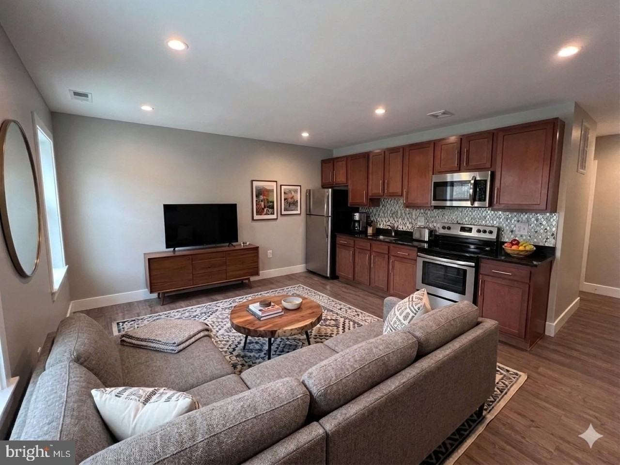 447 Orange St Se #3 - Photo 4 of 15