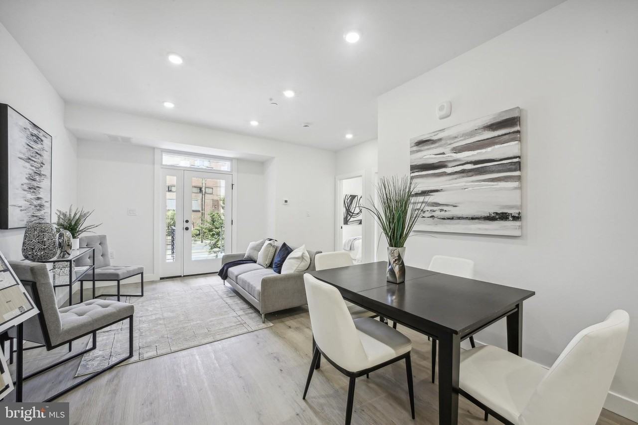 2495 Alabama Ave Se #302 - Photo 5 of 15