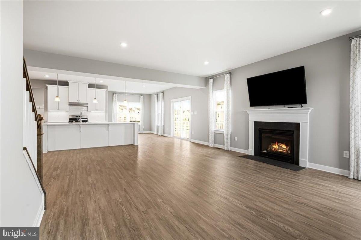 712 Wallasey Dr - Photo 3 of 50