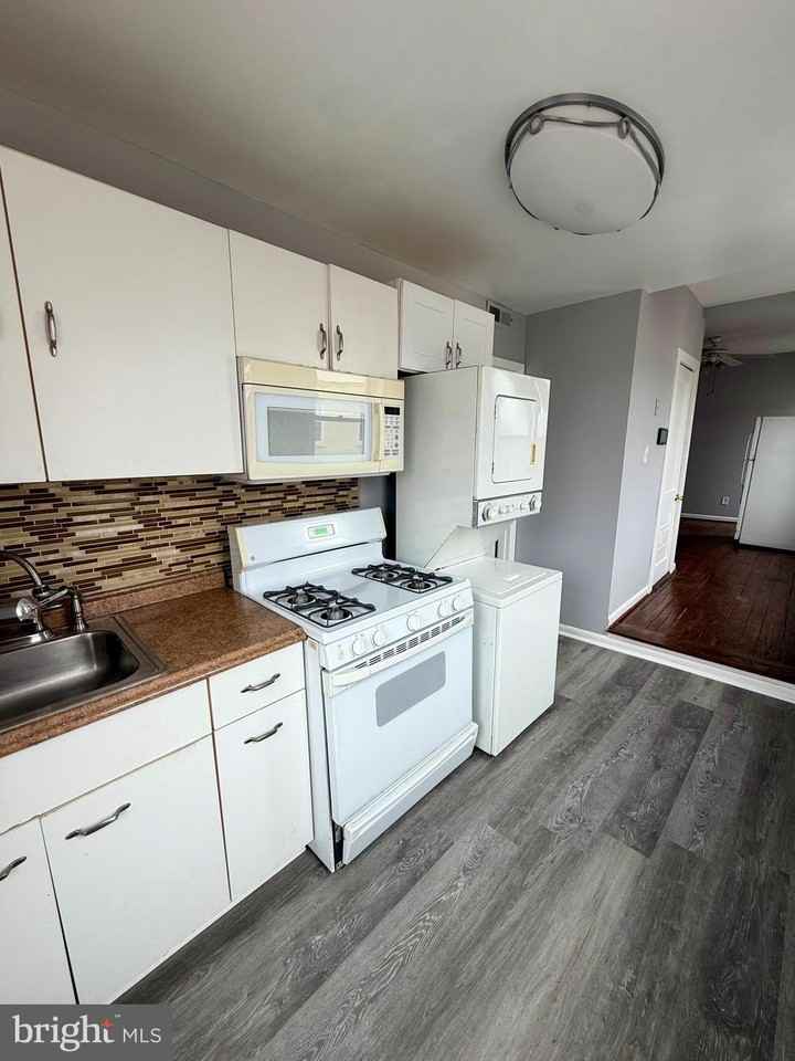 1001 Light St #FL3 - Photo 4 of 14