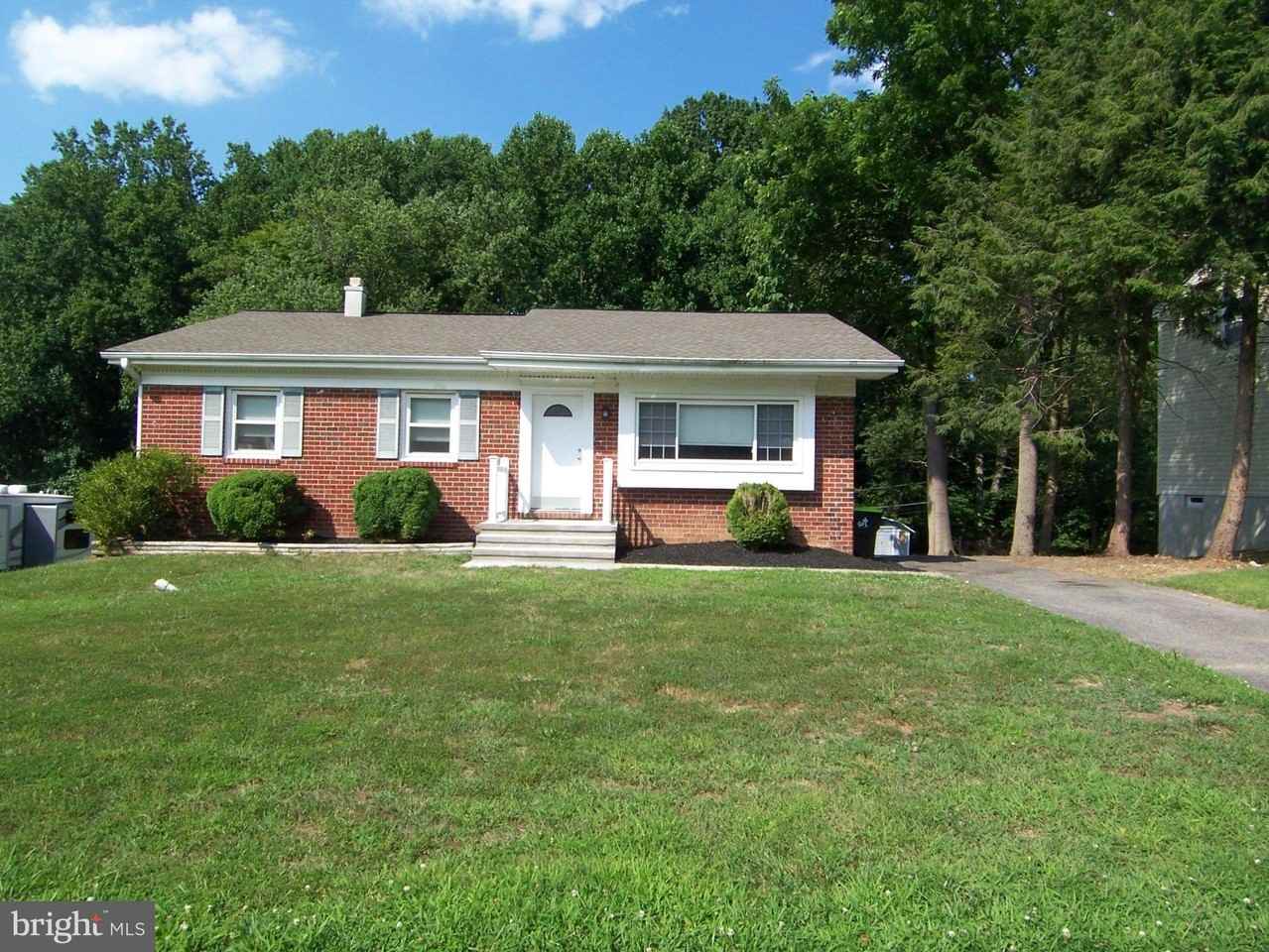 1609 Honeysuckle Dr - Photo 4 of 34
