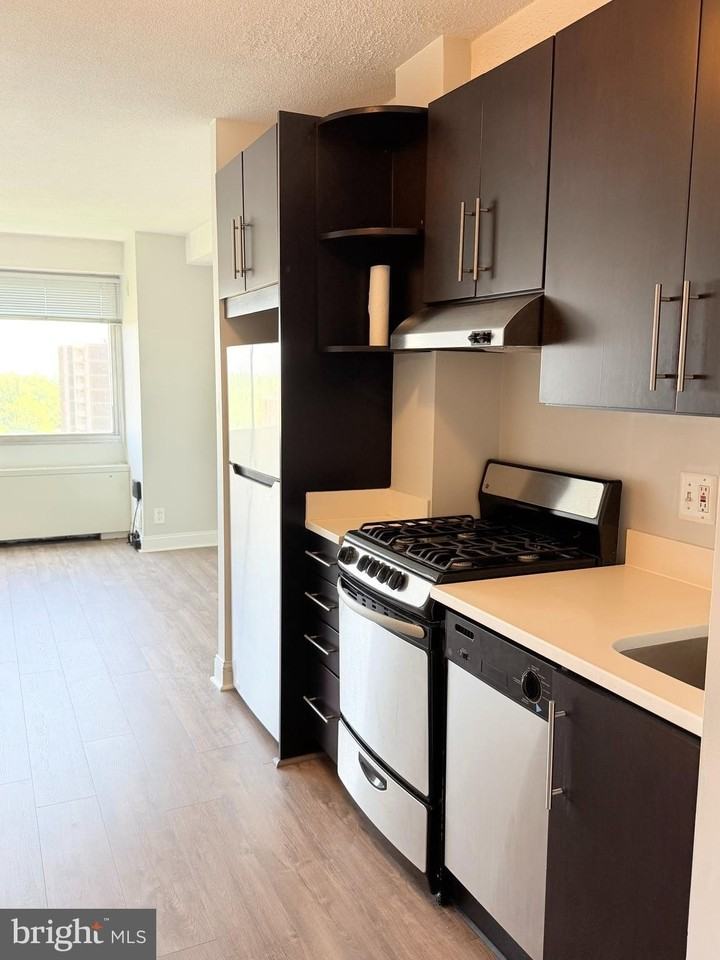 5500 Friendship Blvd #2307N - Photo 3 of 15