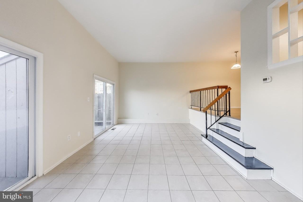 6403 Entwood Ct - Photo 7 of 34