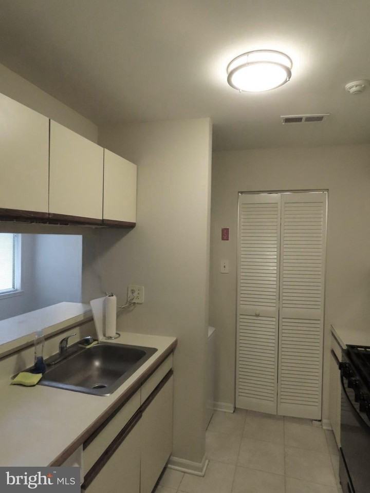 502 Diamond Dr - Photo 6 of 10