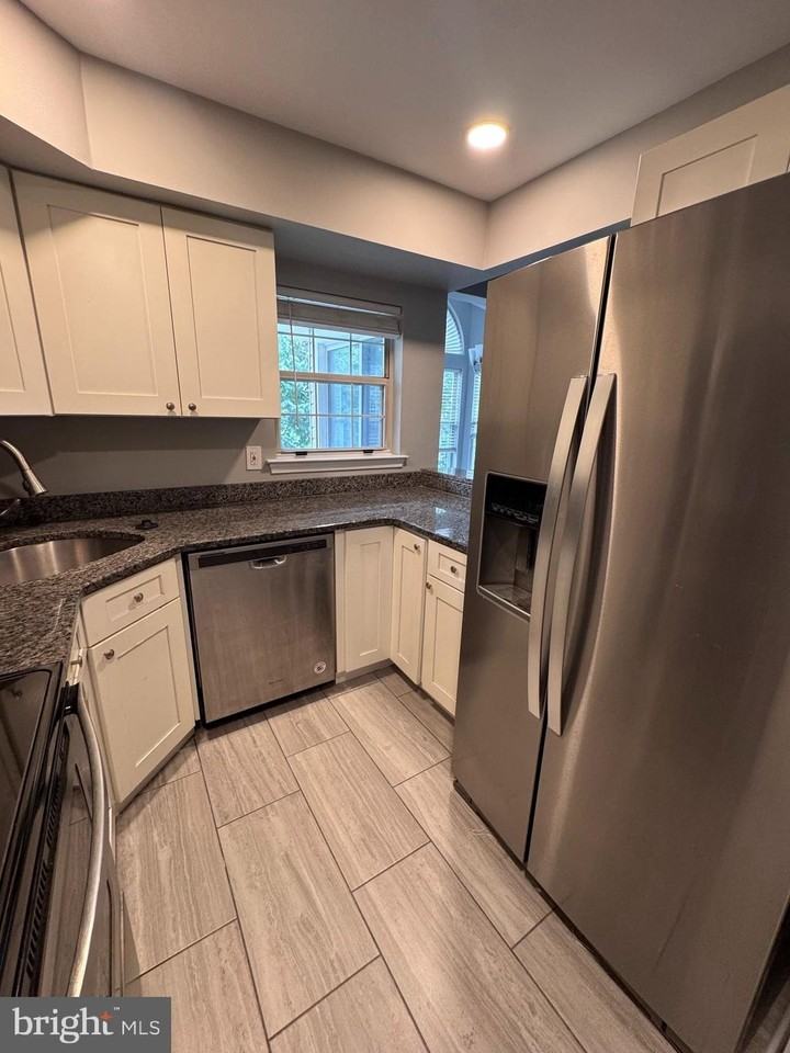 7015 Shepherds Way - Photo 5 of 9