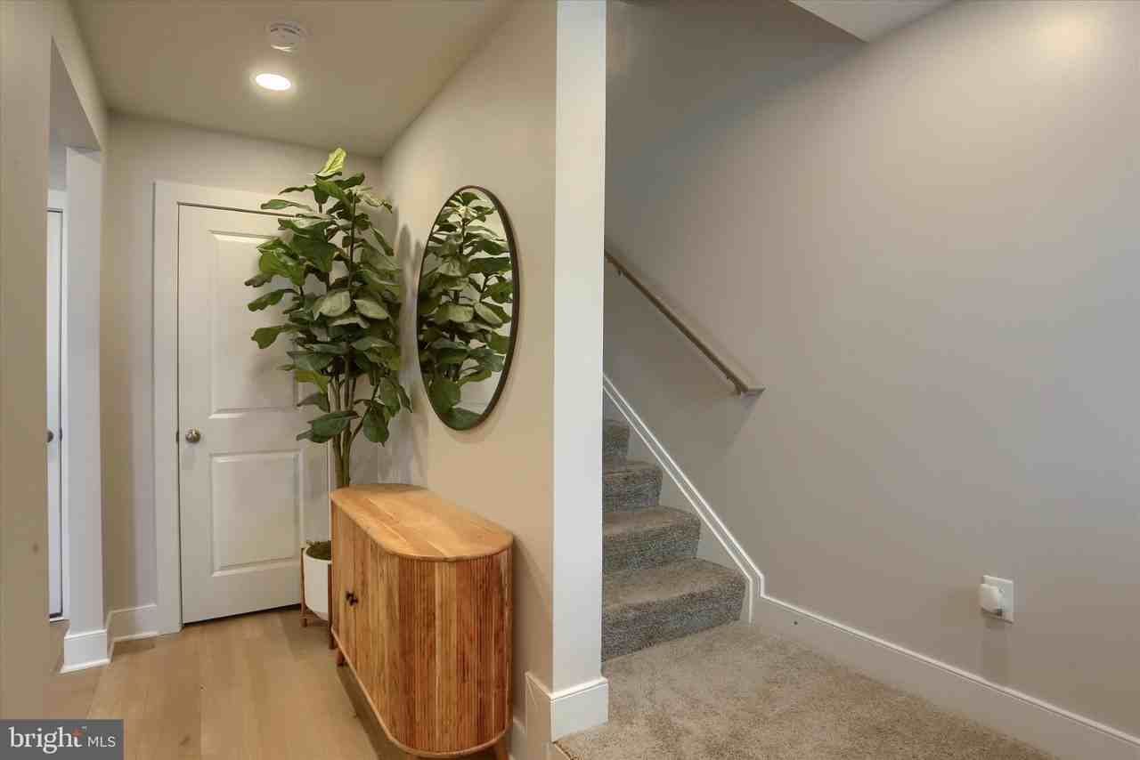 3122 Bullfinch Ln - Photo 5 of 40