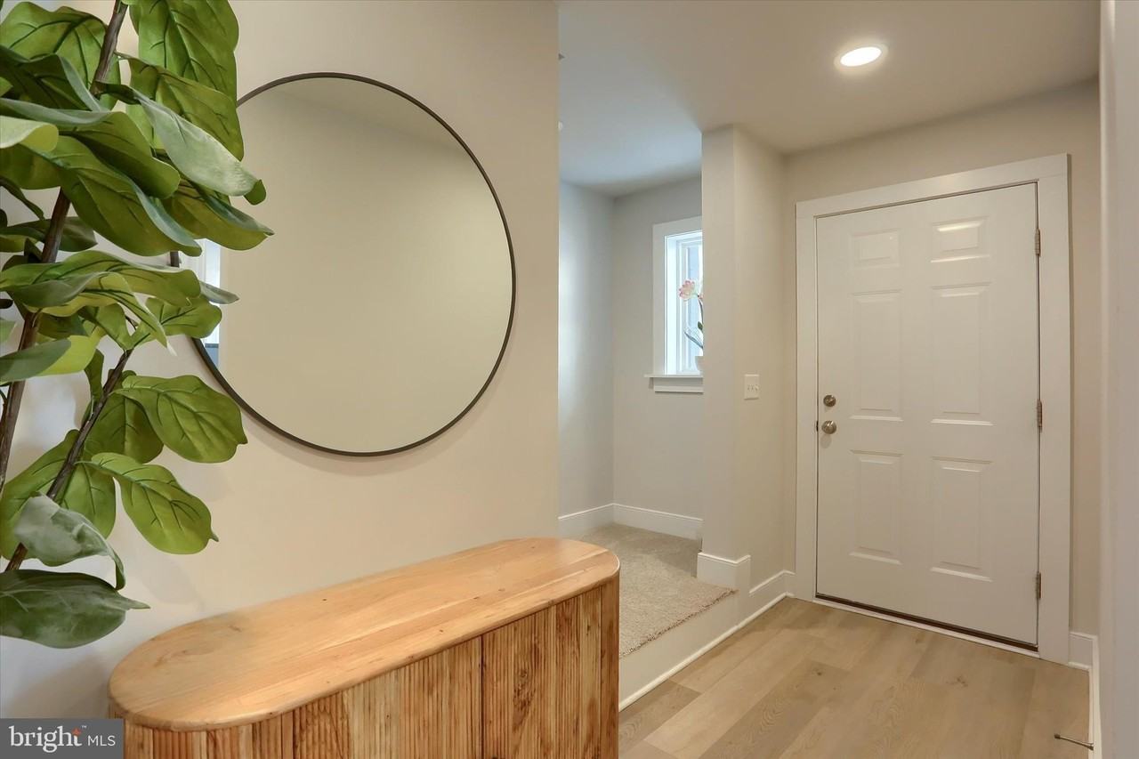 3122 Bullfinch Ln - Photo 6 of 40