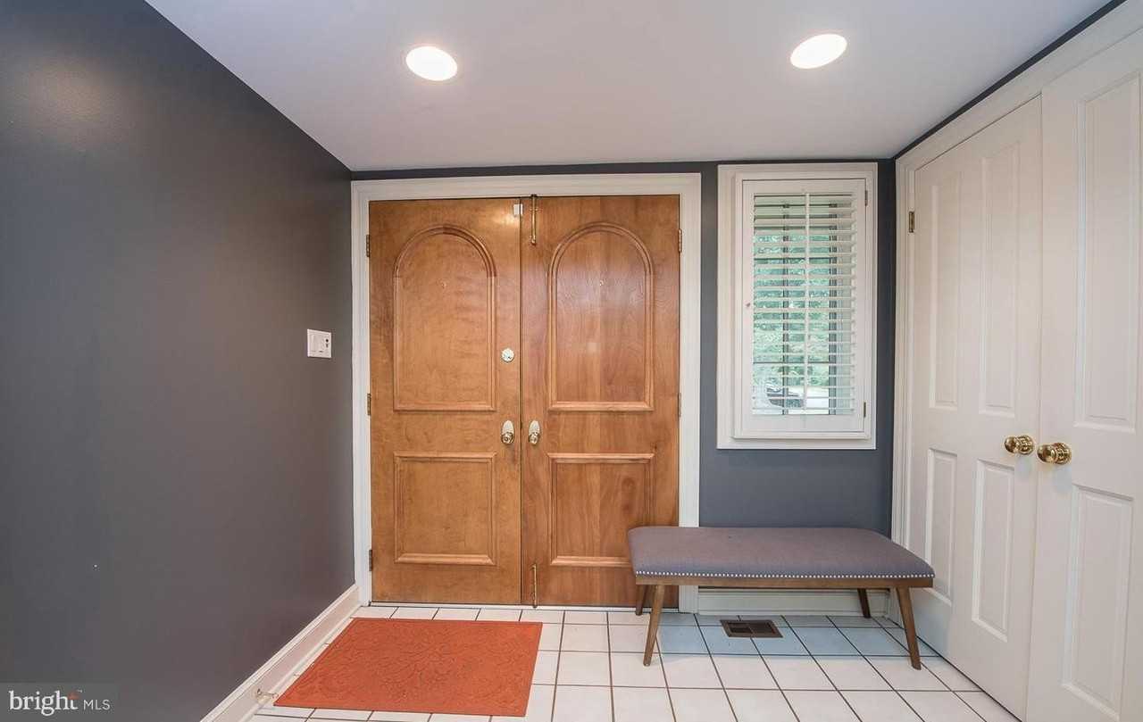 414 Gilpin Rd - Photo 3 of 23