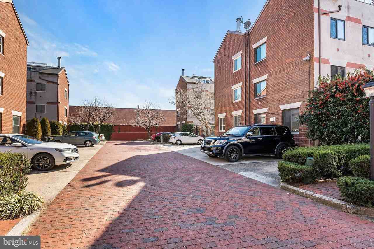 515 S 10th St #E - Photo 2 of 21