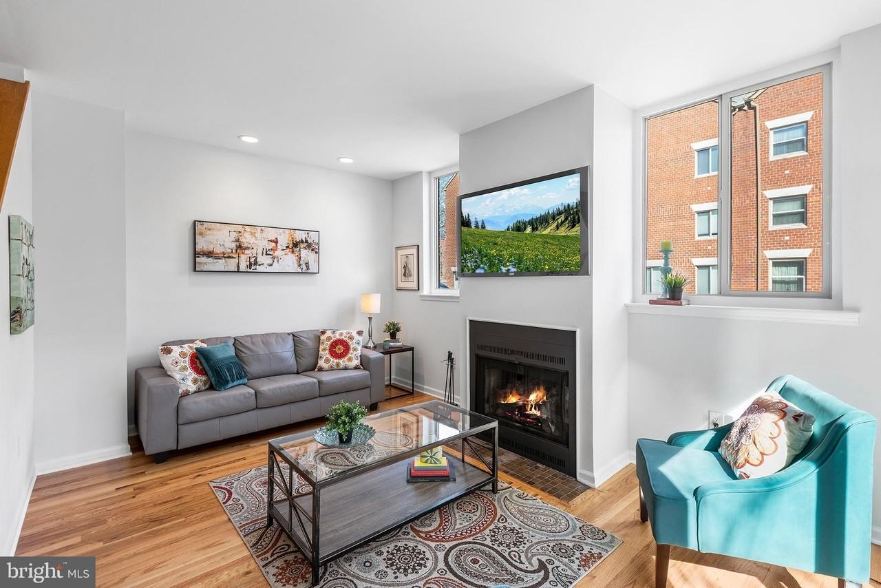 515 S 10th St #E - Photo 5 of 21