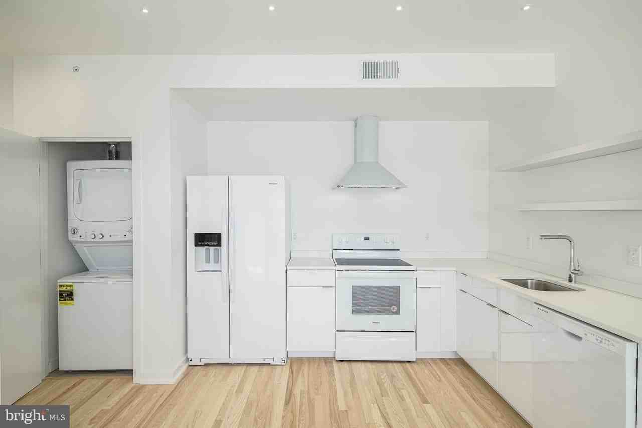 1842 E Harold St #6 - Photo 4 of 14
