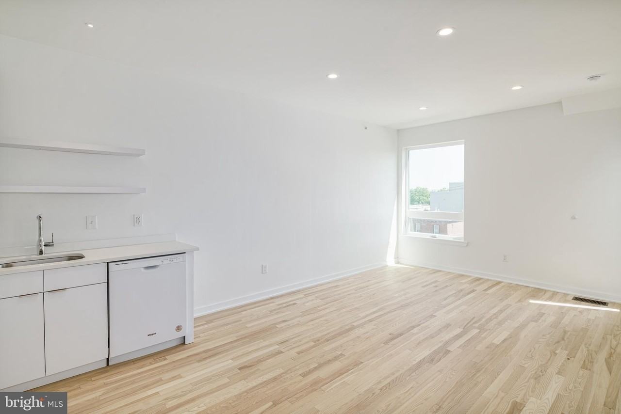 1842 E Harold St #6 - Photo 5 of 14
