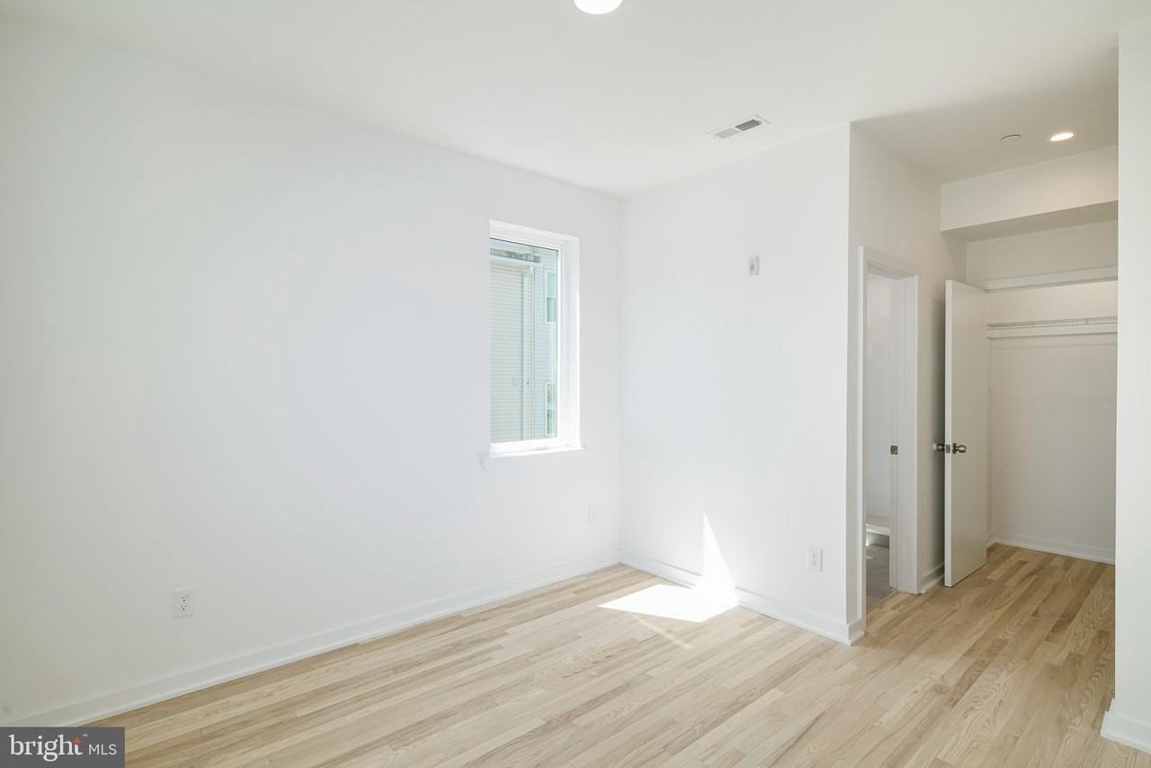 1842 E Harold St #6 - Photo 6 of 14