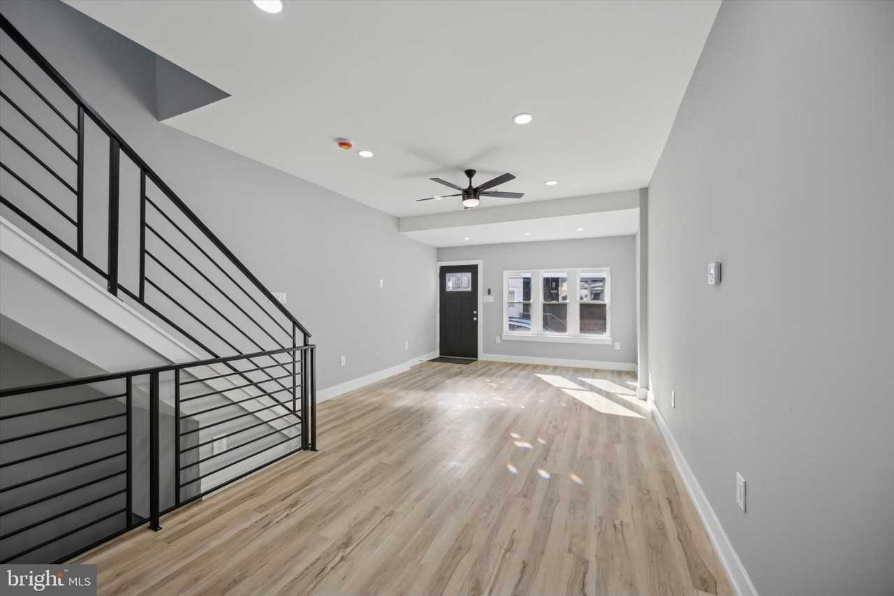 451 Fitzgerald St - Photo 5 of 25