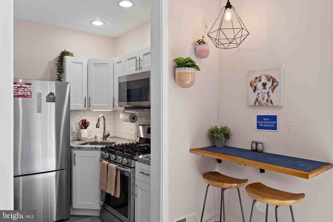 1303 N Hope St #B - Photo 6 of 16