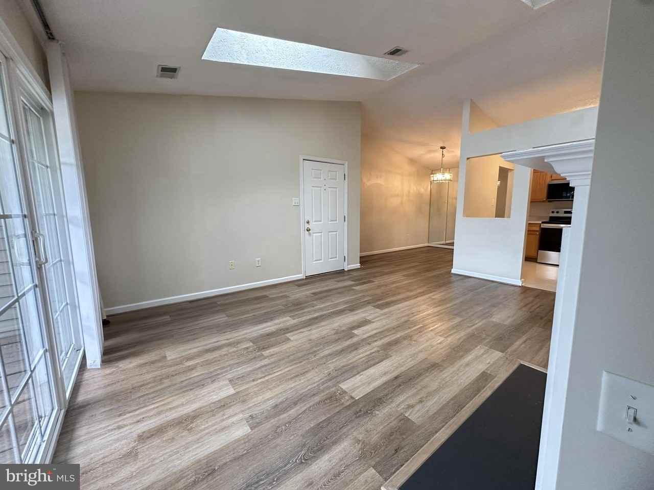 121 Brookland Ct #5 - Photo 4 of 22