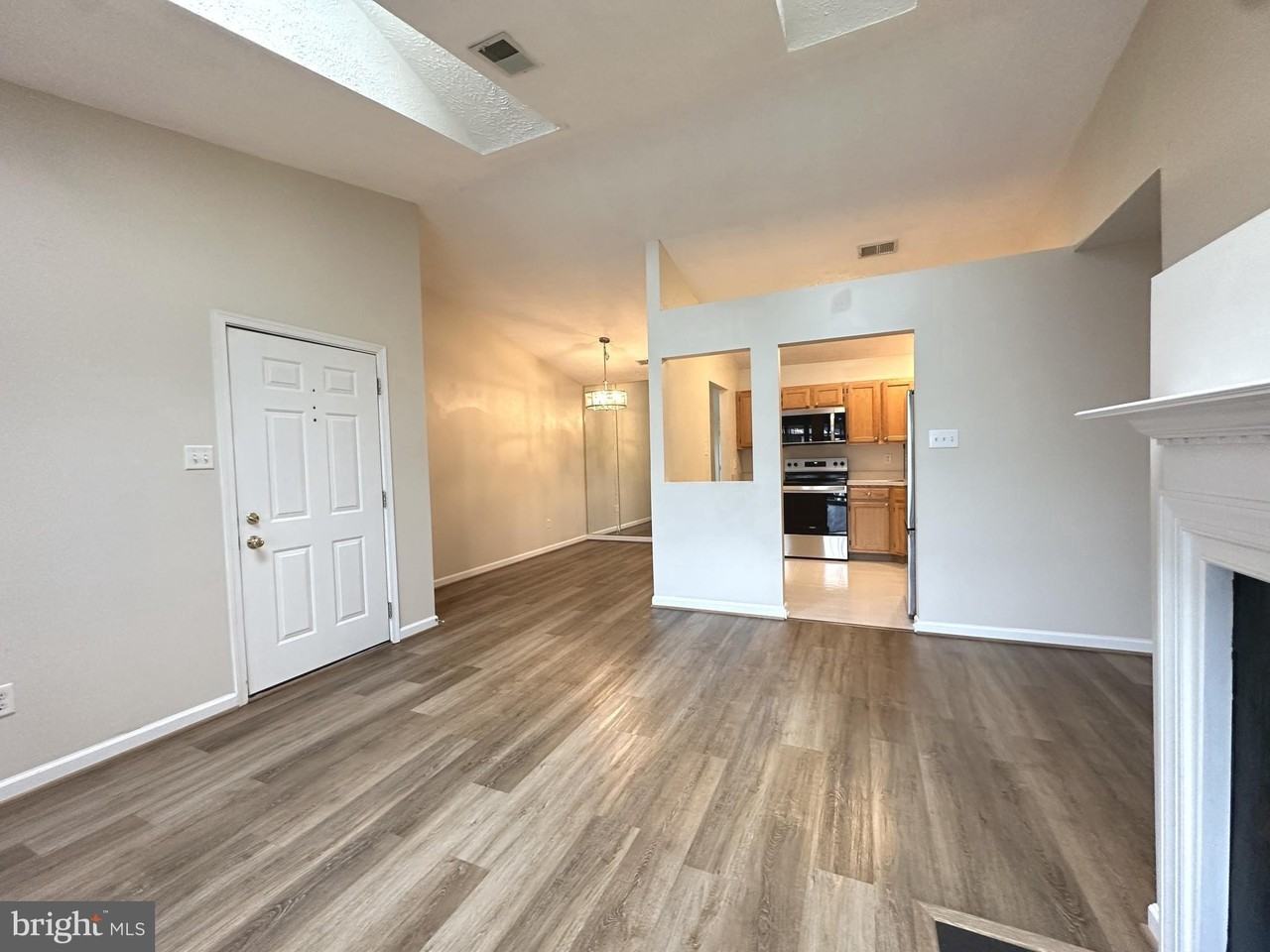 121 Brookland Ct #5 - Photo 5 of 22